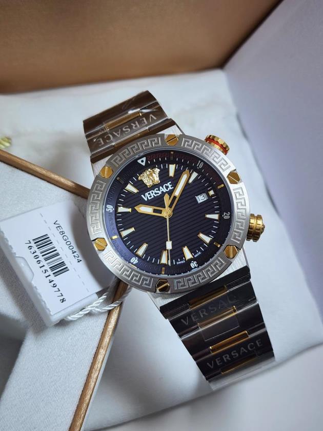 0 Versace Greca Logo Diver Watch - Image 1