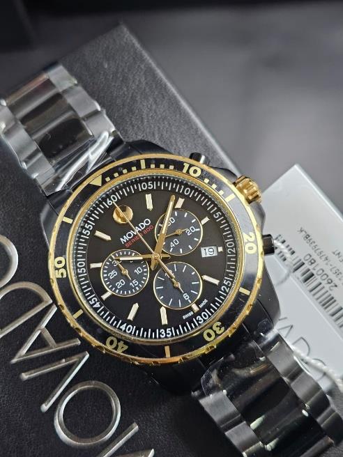 15 Movado Series 800 Chronograph Swiss Quartz Watch - Image 1