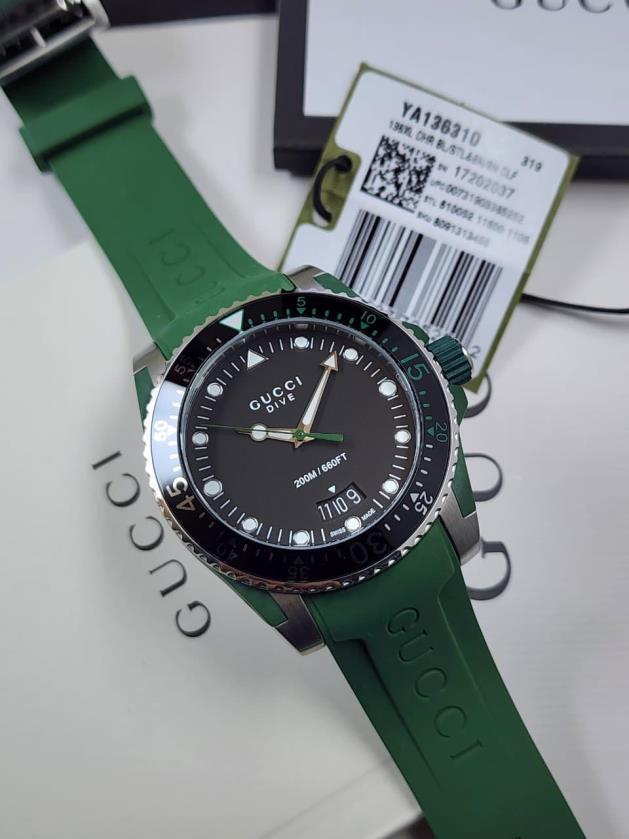 16 Gucci Dive Green Rubber Strap Men's Watch YA136310 - Image 1