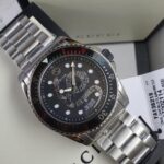 Gucci Dive Snake Dial Stainless Steel Men's Watch YA136218