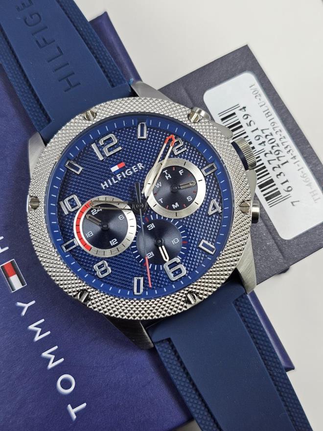 7 Tommy Hilfiger Men's Multi-Function Blue Silicone Strap Watch - Image 1